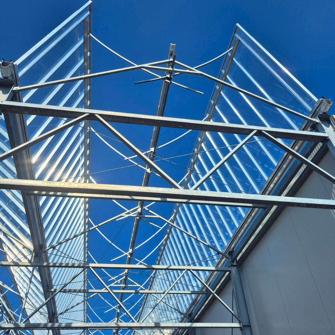 Mechanizm otwierania dachu w szklarni Cabrio.